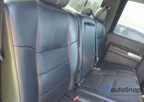 2008 Ford F-250 Fx4/Harley-Davidson/King Ranch/Lariat/Xl/Xlt z USA, uszkodzony, nr VIN 1FTSW21R78ED77665